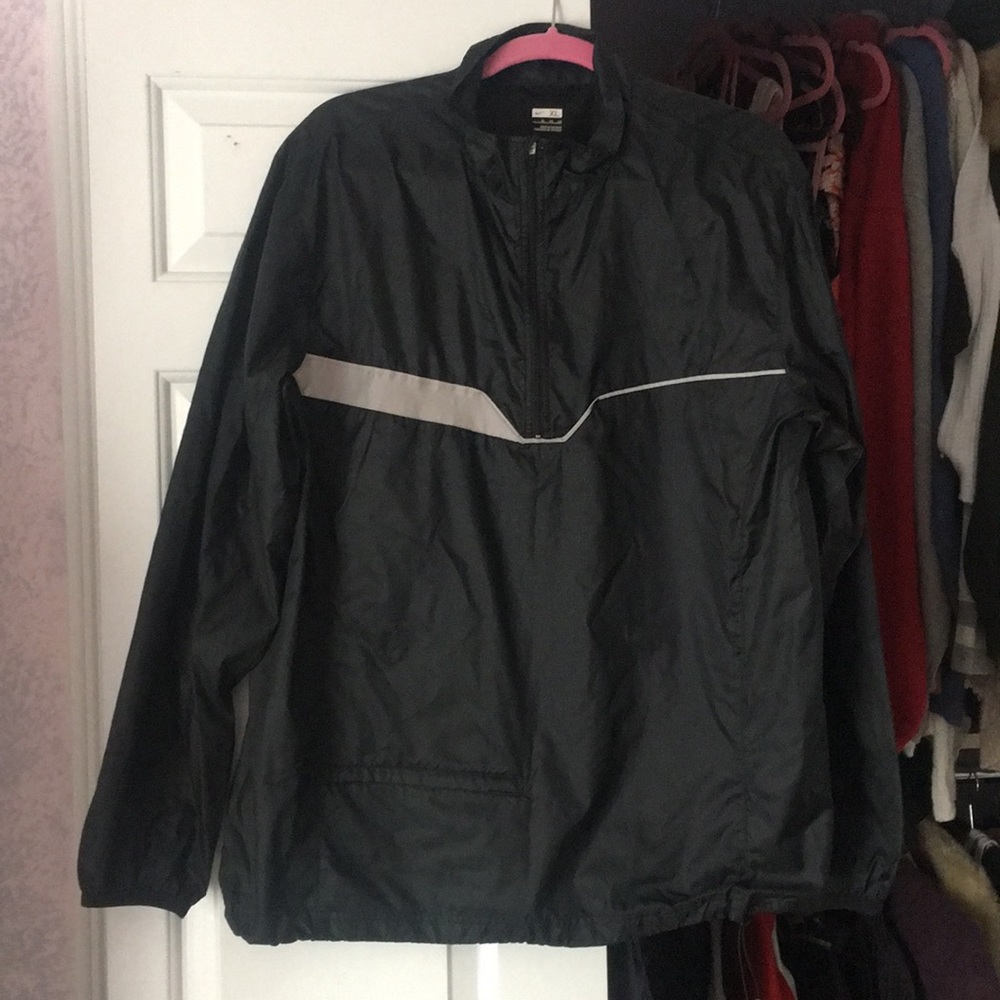 Black nike windbreaker